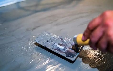 Is epoxy as strong as cement?